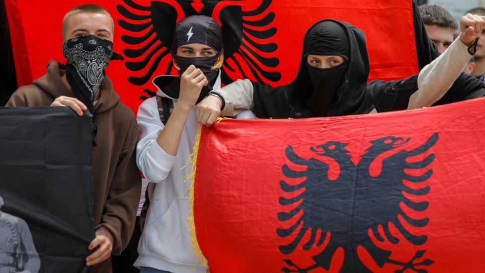 Kosovo, Albanci
