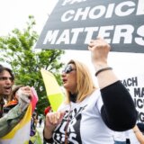 Amerika, obrazovanje i LGBT: Tuča roditelja na protestu zbog Prajda u osnovnoj školi 11