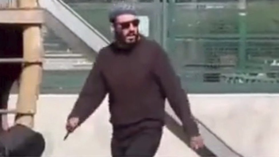 Francuska i nasilje: Deca ranjena u napadu nožem u Ansiju su stabilno 1 Attacker with knife