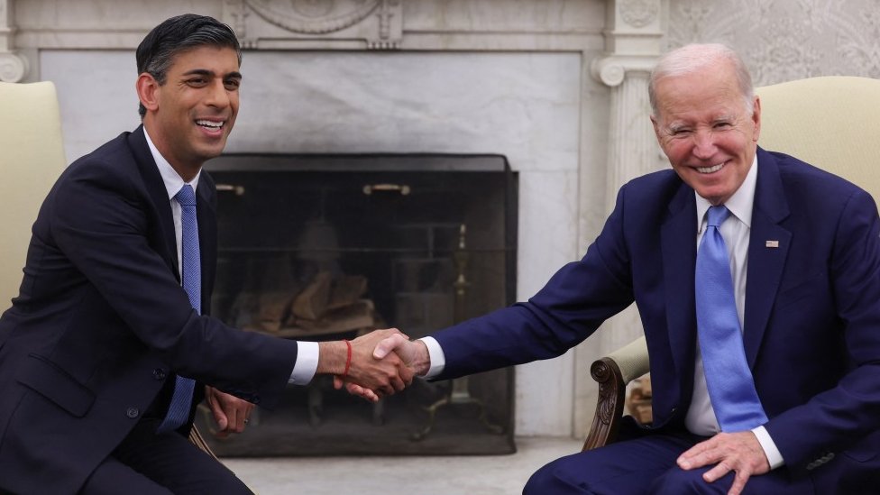 Američki predsednik i britanski premijer: Veštačka inteligencija je korisna, ali i rizična 1 Sunak, Bajden