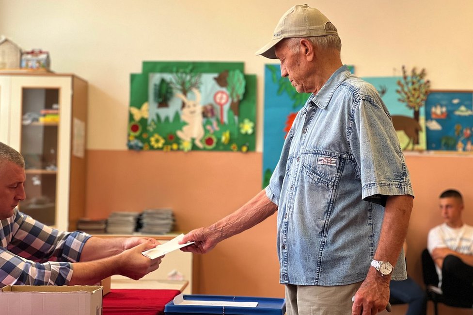 Parlamentarni izbori u Crnoj Gori: Trka bez pravog pobednika, stranke znaju samo sa kim neće u koalicije 7 Podgorica, 11. jun 2023.