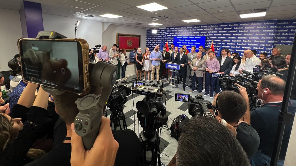 Parlamentarni izbori u Crnoj Gori: Trka bez pravog pobednika, stranke znaju samo sa kim neće u koalicije 3 Podgorica, 11. jun 2023.