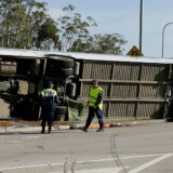 Saobraćajna nesreća i Australija: Prevrnuo se autobus posle venčanja, poginulo desetoro ljudi 6