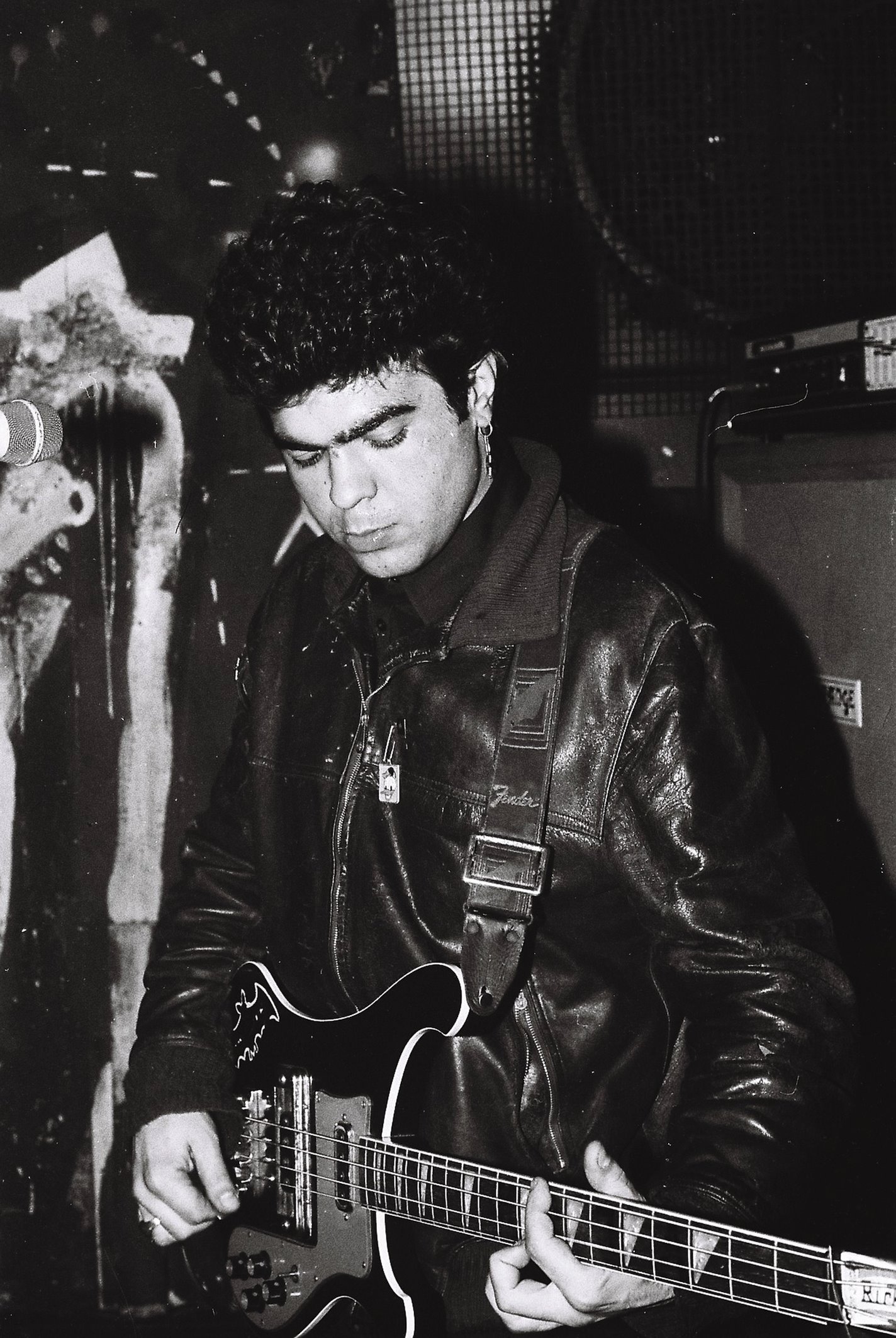 Disciplina kičme: Četiri decenije od revolucije u stilu i stihu, prvenca „Sviđa mi se da ti ne bude prijatno”, 4 Dušan Kojić Koja