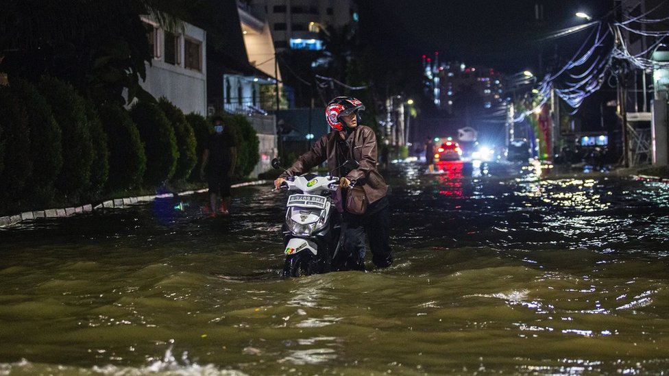 Amerika: Njujork tone pod težinom nebodera, šta može da se preduzme 2 Džakarta