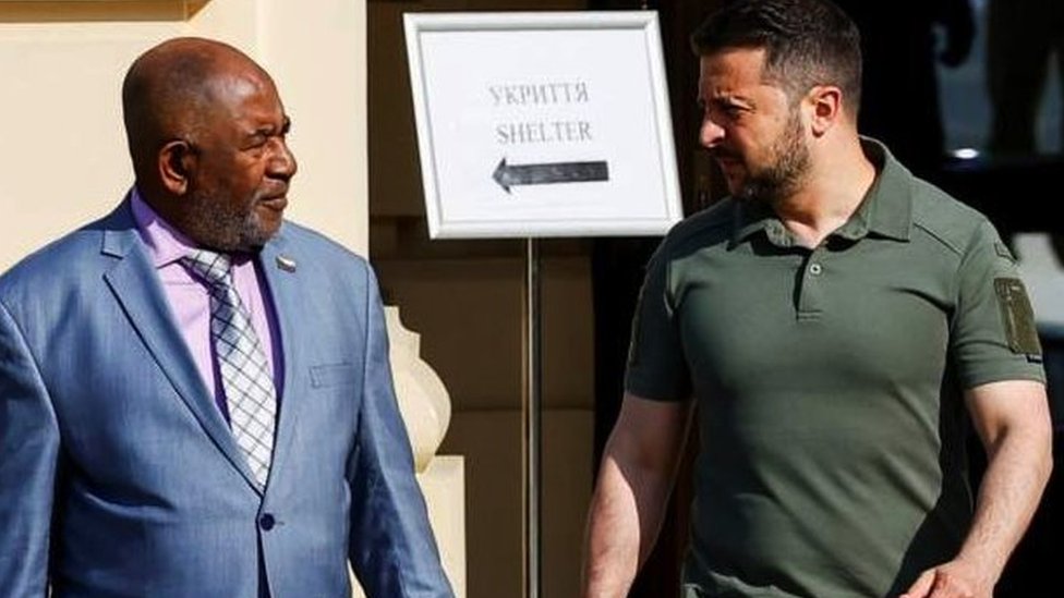 Rusija i Ukrajina: Moskva prebacila nuklearno oružje u Belorusiju, Amerika tvrdi da neće biti iskorišćeno protiv Ukrajine 2 Predsednik Komorskih ostrva i Ukrajine u Kijevu