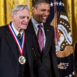 Amerika: Preminuo Džon Gudinaf, najstariji Nobelovac i pronalazač litijum-jonskih baterija 5