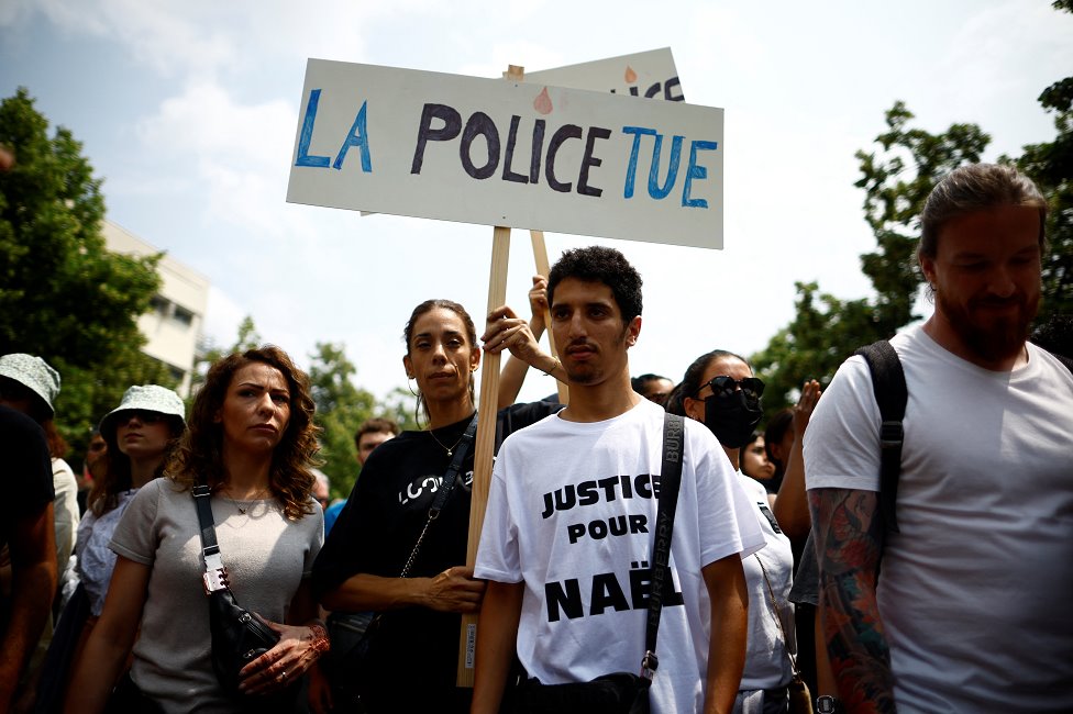 Francuska: Širom Francuske ukinut noćni javni prevoz, vlast negira optužbe UN za policijski rasizam 5 Protesti, Francuska