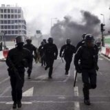 Francuska: Osumnjičen policajac uhapšen i optužen za ubistvo mladića, obustava javnog prevoza i policijski čas u delovima Pariza 3