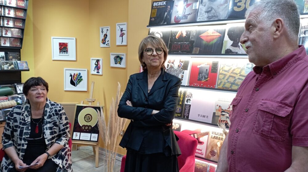 Dragoceno je pevati o ženskim iskustvima u vremenu kada su one ugrožene: Peca Popović o albumu „Biljur” 1