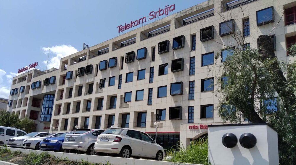 Nova.rs: Telekom dao milione evra za kupovinu firmi režimskih biznismena, a sada mora da rasprodaje antenske stubove