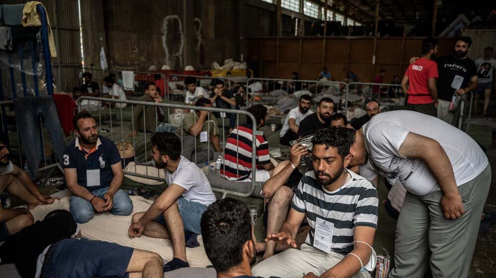 79 migrants dead after a fishing boat capsized