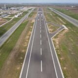 Ekološki aktivisti se "zalepili" za pistu na aerodromu u Nemačkoj 3