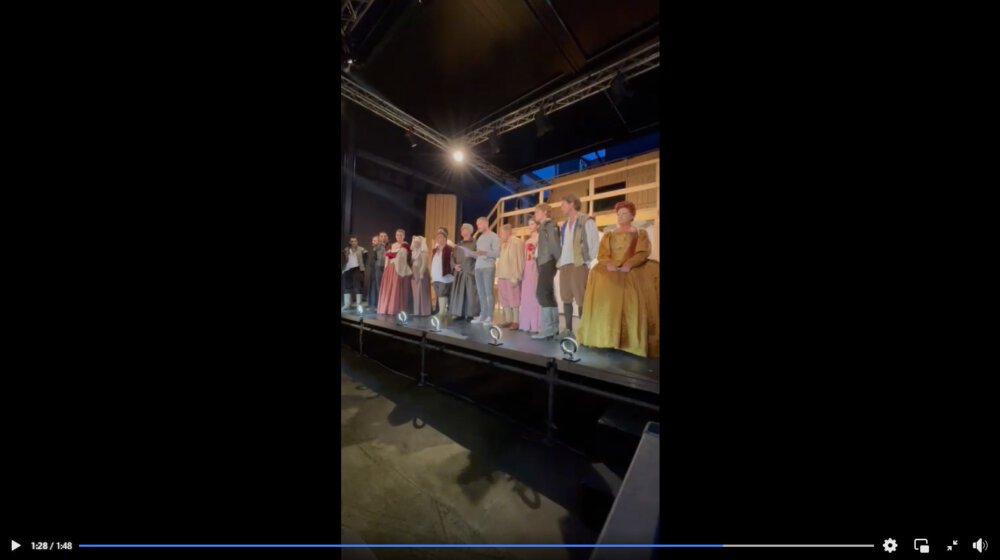 "Poštovana i draga publiko": Šta su glumci poručili u Proglasu posle predstave u Ateljeu 212? 1