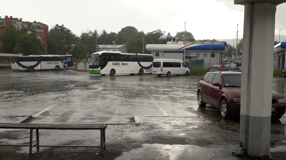 Jaki pljuskovi praćeni vetrom: Vranje pod tročasovnom kišnom blokadom 1