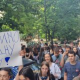 Studenti više fakulteta se pridružili protestu ispred Doma Narodne skupštine 3