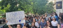 Završen peti protest Srbija protiv nasilja: Desetine hiljada građana bilo je oko Predsedništva, zakazan novi za sledeću nedelju (FOTO, VIDEO) 11