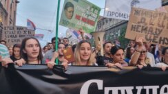 Završen šesti protest "Srbija protiv nasilja": Najavljeno novo okupljanje ako se ne ispune zahtevi 4