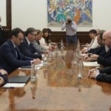 Vučić odlučio: Neću reći nijednu reč o sastanku sa ambasadorima Kvinte 10