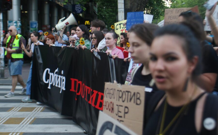 Kako ruski mediji pišu o protestima "Srbija protiv nasilja"? 1
