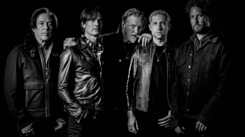 Queens Of The Stone Age, objavili singl Carnavoyeur - poslušajte! Noć uoči izlaska albuma najavljuju žurku u 23 zemlje sveta 1