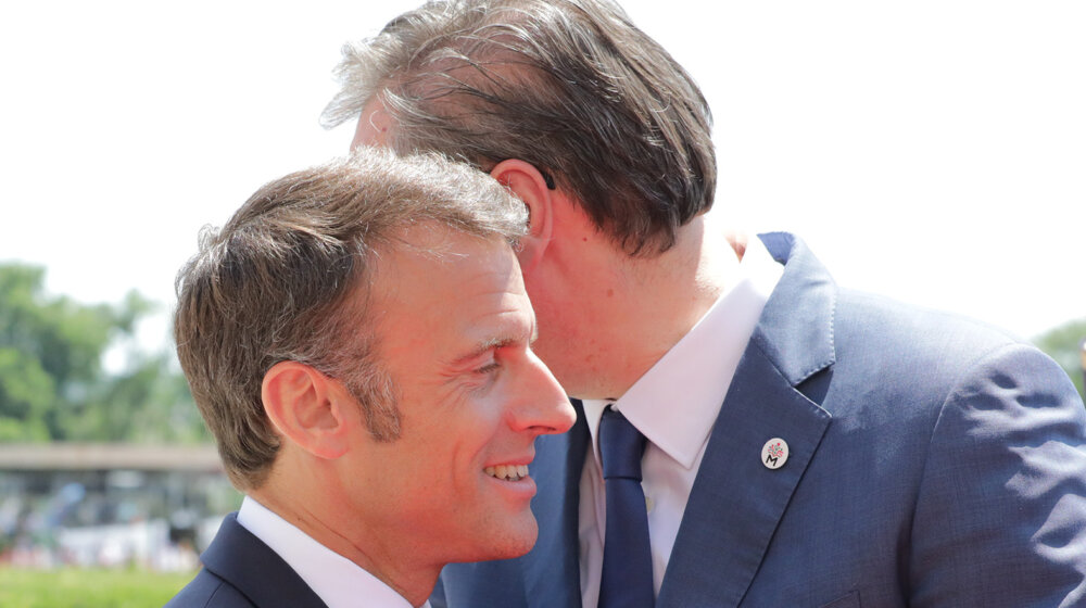 Vučić razgovarao sa Makronom: Potreban angažman EU u cilju realizacije Briselskog sporazuma i formiranja ZSO 1