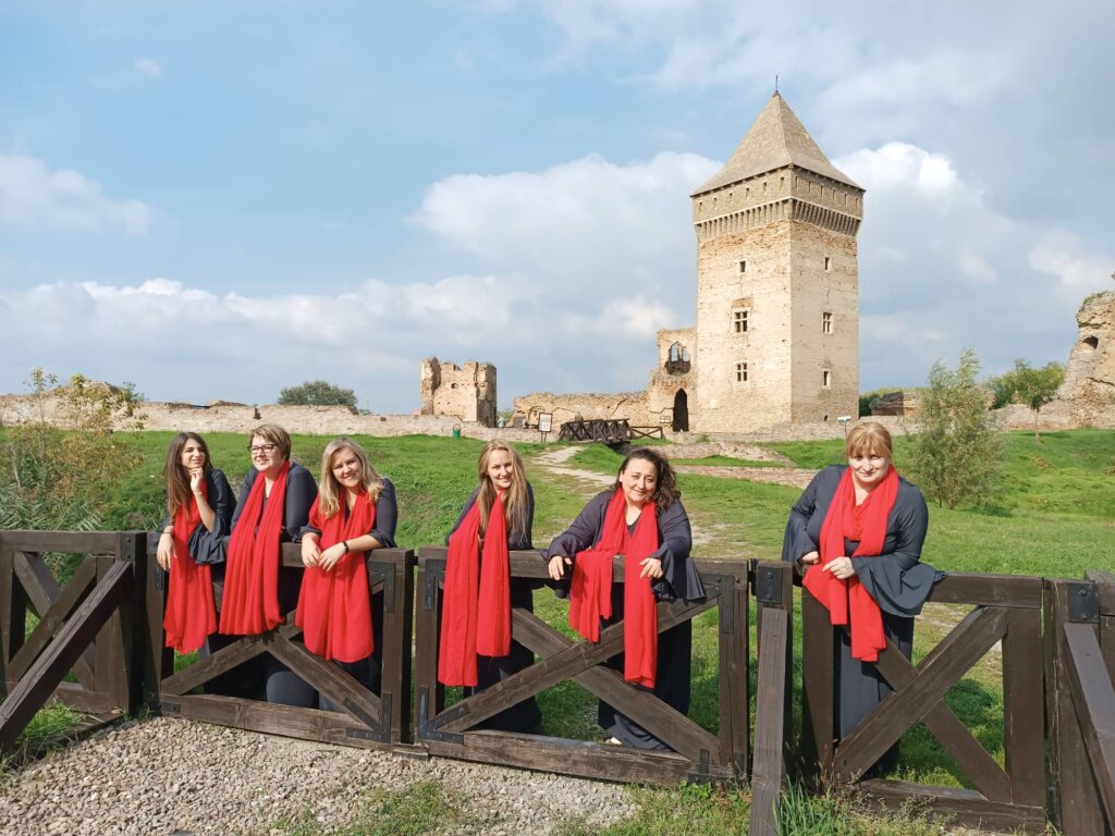 “Kad smo zajedno, širimo pozitivnu energiju”: Ženska vokalna grupa “Mironosice” iz Subotice već deceniju spaja humanost i muziku 3 “Kad smo zajedno, širimo pozitivnu energiju”: Ženska vokalna grupa “Mironosice” iz Subotice već deceniju spaja humanost i muziku 3