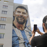 Mesijev mural u centru Tirane obradovao Albance 2