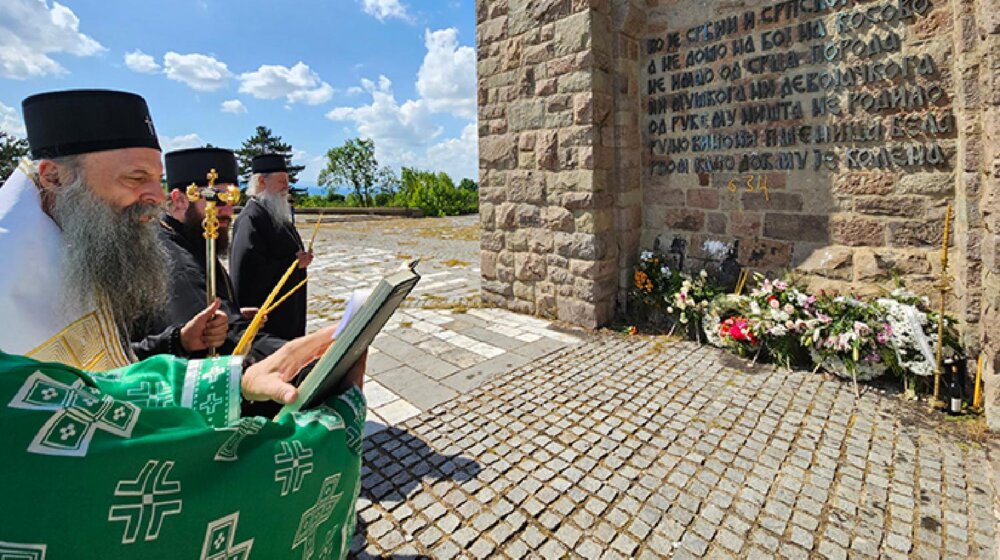 Patrijarh Porfirije služio parastos na Gazimestanu 1