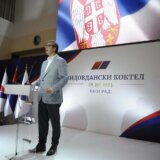 SNS obeležava Vidovdan: Vučić otkrio s kojim natpisom na majici je njegov sin otišao u Gračanicu 10