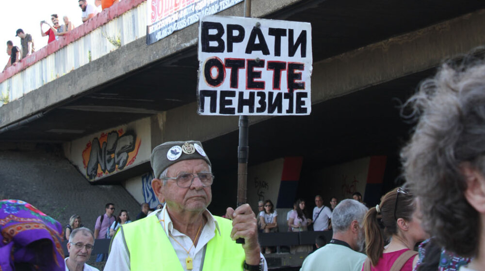 Slike koje su obeležile blokade auto-puteva u Beogradu i Novom Sadu (FOTO) 1