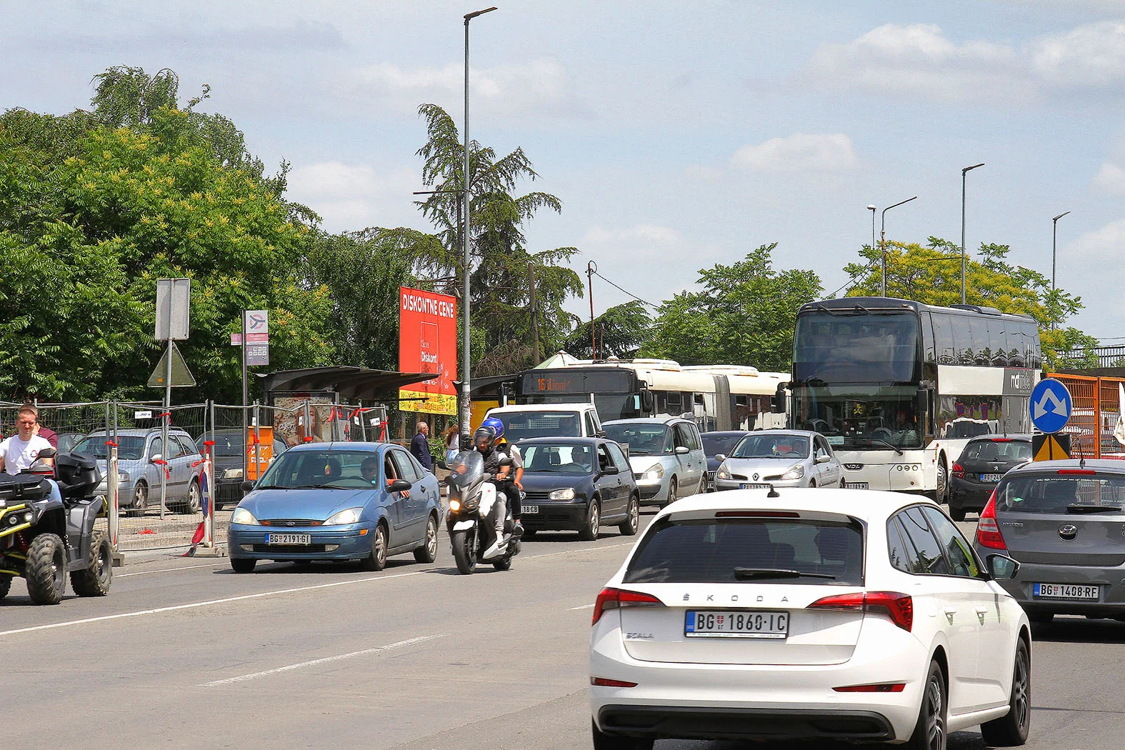 "Iz te kolone ne možete da se izvučete": Do kada će trajati saobraćajni kolaps kod Pančevca? 2
