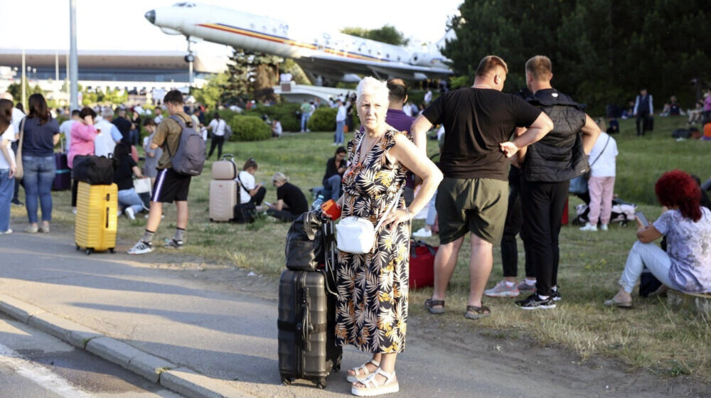 Dvoje ljudi ubijeno na aerodromu u Kišinjevu, napadač priveden 1