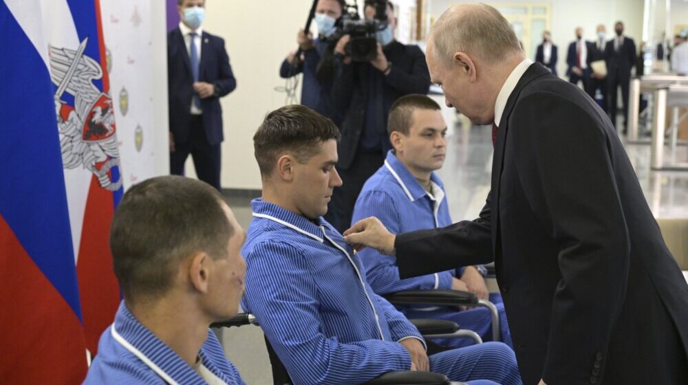 Putin na državni praznik podstiče patriotska osećanja ruskih vojnika u Ukrajini 1