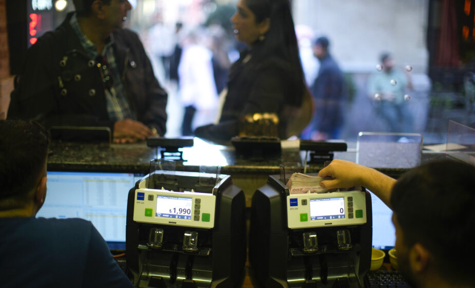 Turska lira pala na rekordno nizak nivo posle početka novog Erdoganovog mandata 1