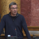 Aleksandar Jovanović Ćuta o "slučaju Vulin": On sa kumom Nikolom Petrovićem slavi dan zavisnosti od jovanjičkog paradajza 9