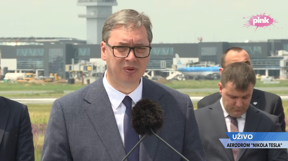 Predsednica Indije stigla u Srbiju, dočekao je Vučić 1