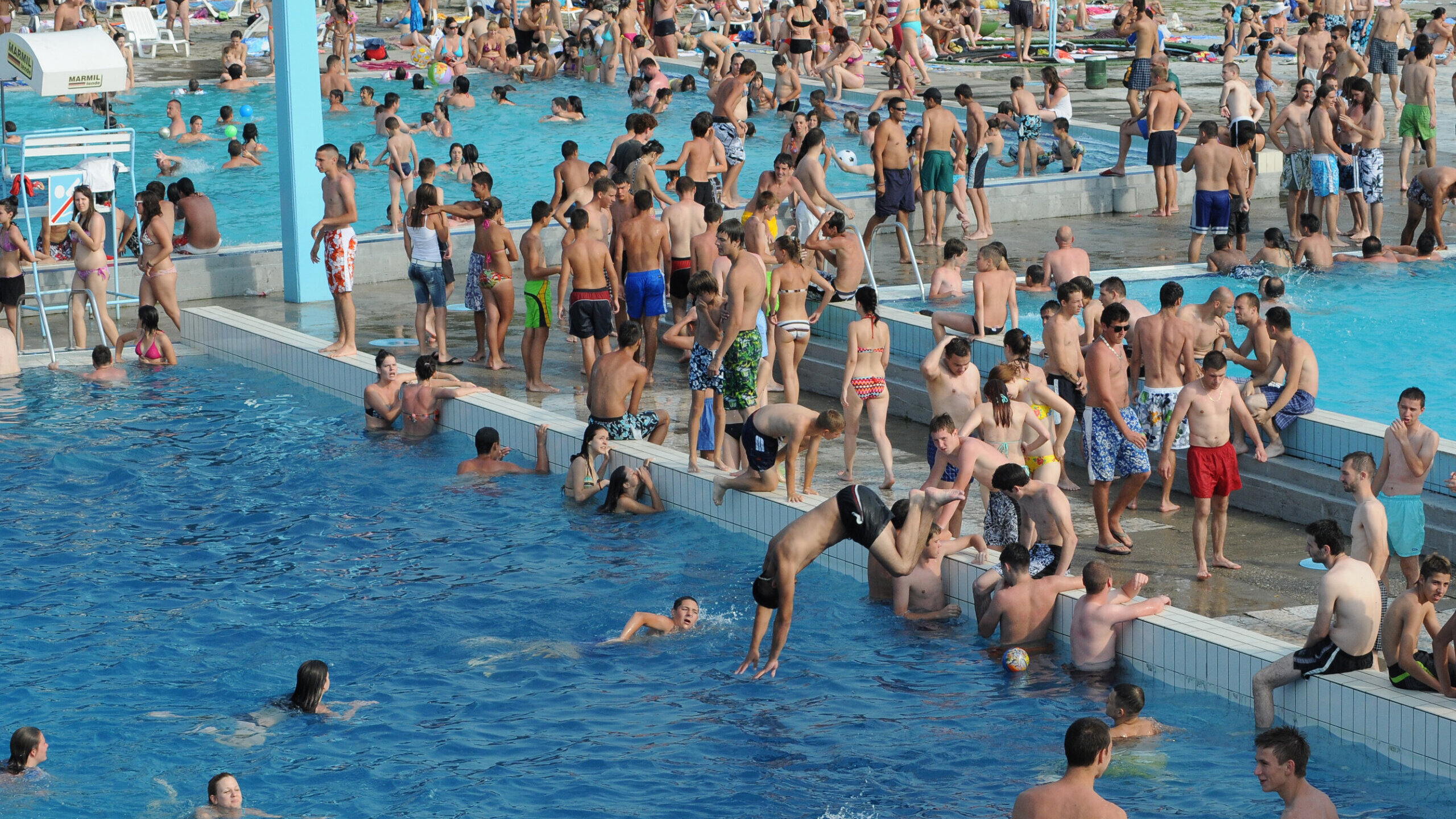 Kada počinje sezona kupanja na otvorenim bazenima u Srbiji i koliko koštaju ulaznice? 3