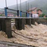 Uzdajmo se u sunce, u vlast ne možemo: Zašto umesto u sistem zaštite, država ulaže u naoružanje, stadione i razne "Beograde na vodi" 2