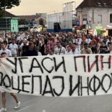 Više od hiljadu građana na protestu protiv nasilja u Čačku 5