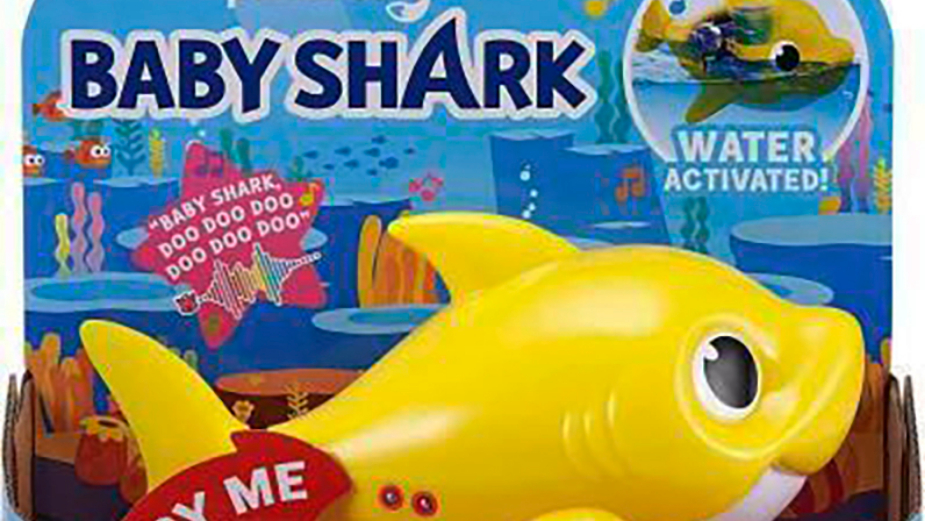 Povučeno sa tržišta 7,5 milona igračaka "bejbi ajkula" posle više povreda dece 1