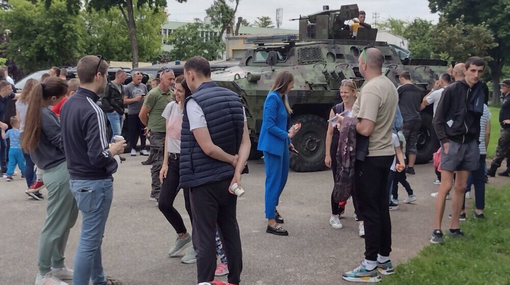 Deca, ptice i „marice”: Dan policije obeležen u kragujevačkom Velikom parku (FOTO) 1