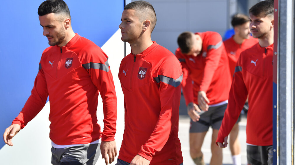 Joveljić i Jovanović spremni da odmene Vlahovića i Mitrovića 1