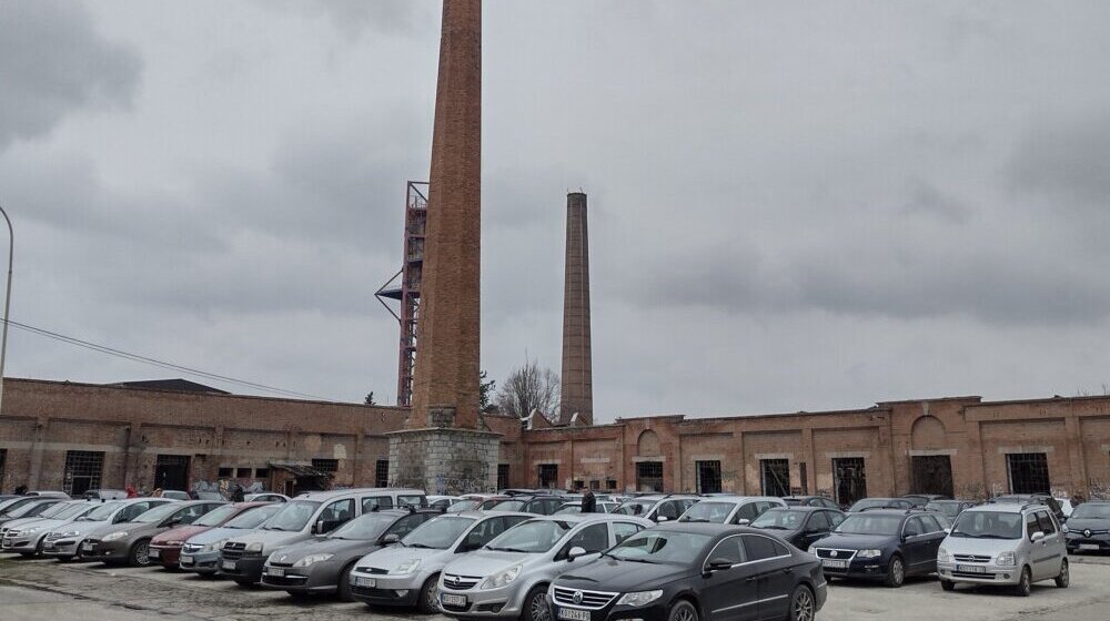 Samo da i njega ne sruše: Reakcije Kragujevčana na gradonačelnikovu najavu rekonstrukcije dimnjaka u Kneževom arsenalu 1
