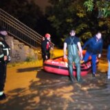 U Kragujevcu i Topoli čamcima evakuisano 28 ljudi, u Aranđelovcu vanredno stanje 8