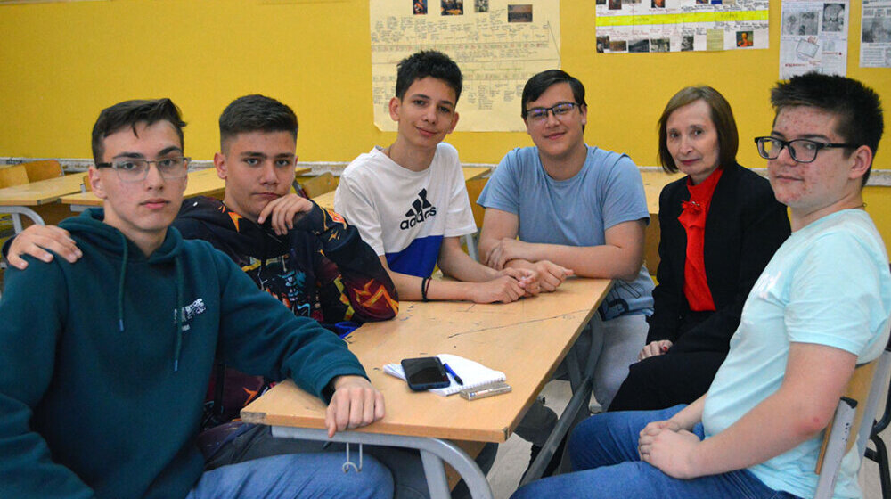 Kako su učenici užičke osnovne škole postigli istorijski uspeh na republičkom takmičenju iz istorije: Škola i znanje su važni 1