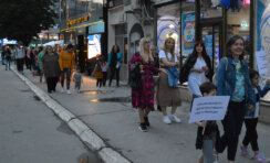 Kako je pedagoškinja iz Užica izrazila lični protest protiv prekida školske godine u Srbiji (FOTO) 6