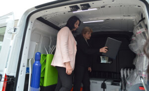 Na svečanosti u Užicu, predstavnici Vlade Srbije i EU predali vozila za transfuziološke službe u zemlji 3