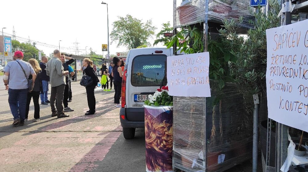 Protest protiv rušenja objekata u Ulici Jurija Gagarina 1