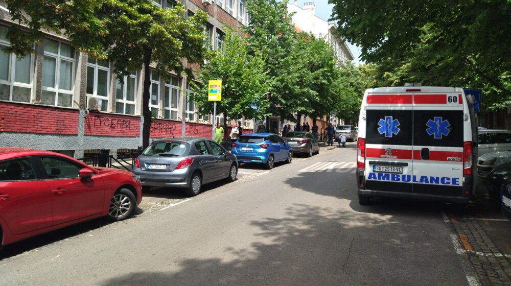 "Davno je ispaljen hitac koji je pogodio nevine u 'Ribnikaru', a onda nastavio svoje zlo putovanje ka Mladenovcu" 1